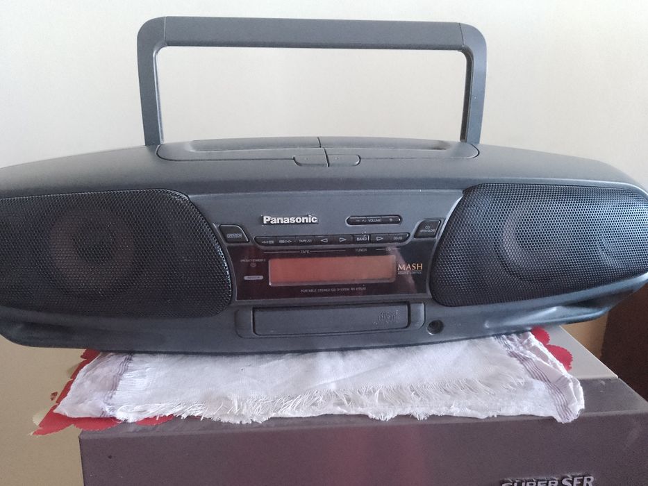Радио касетофон Panasonic, модел RX- DT 505