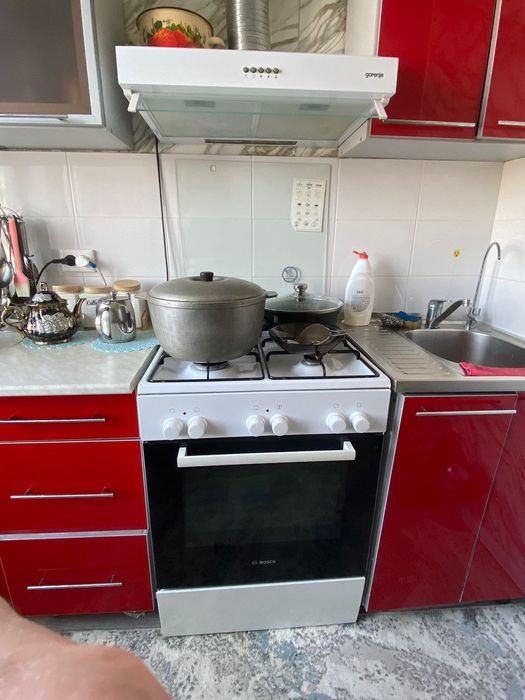 Газ плита с вытяжкой