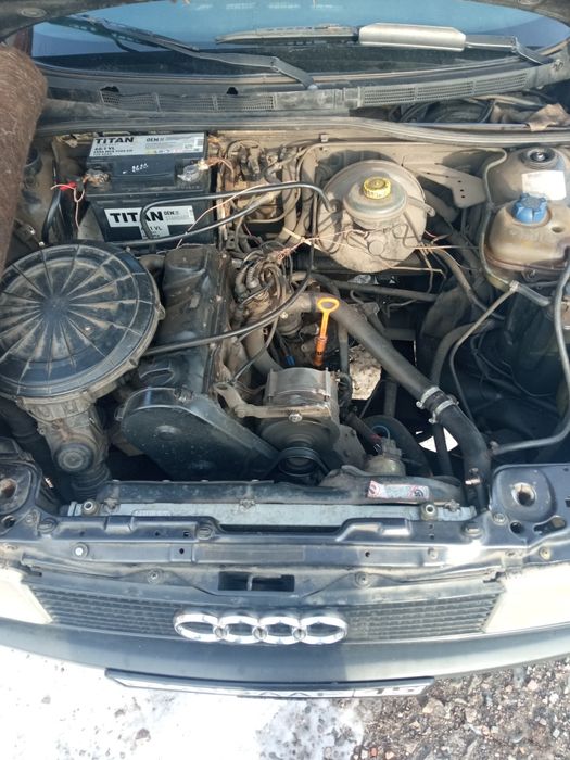 Продам Ауди б3 срочно торг