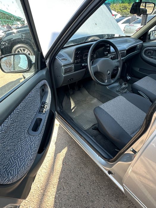 Other Nexia 2001 — 7