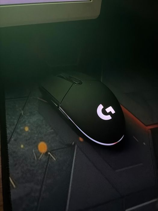 Мышка Logitech g102
