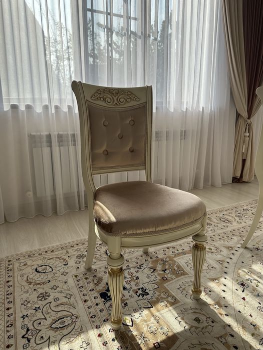 Продам стол со стульями