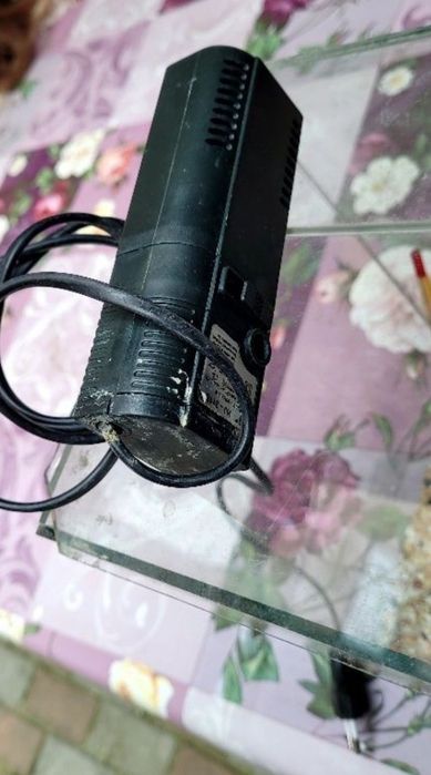 Аквариум с нагревател и термометър