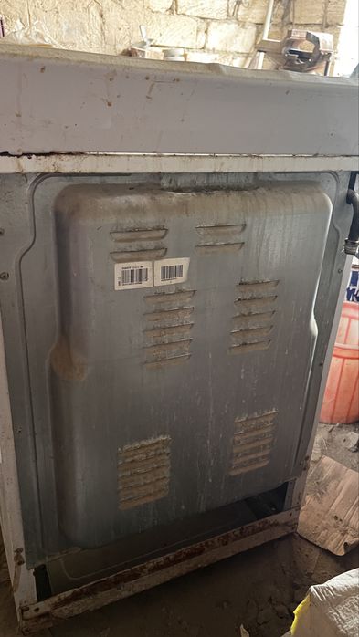 Продам газовую плиту