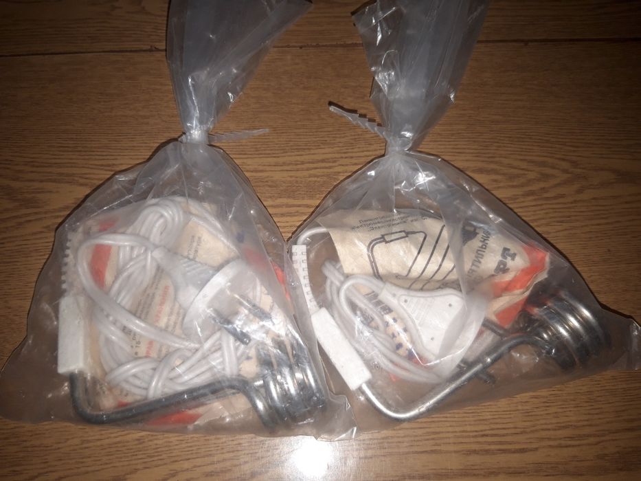 Купа от кобалтово стъкло