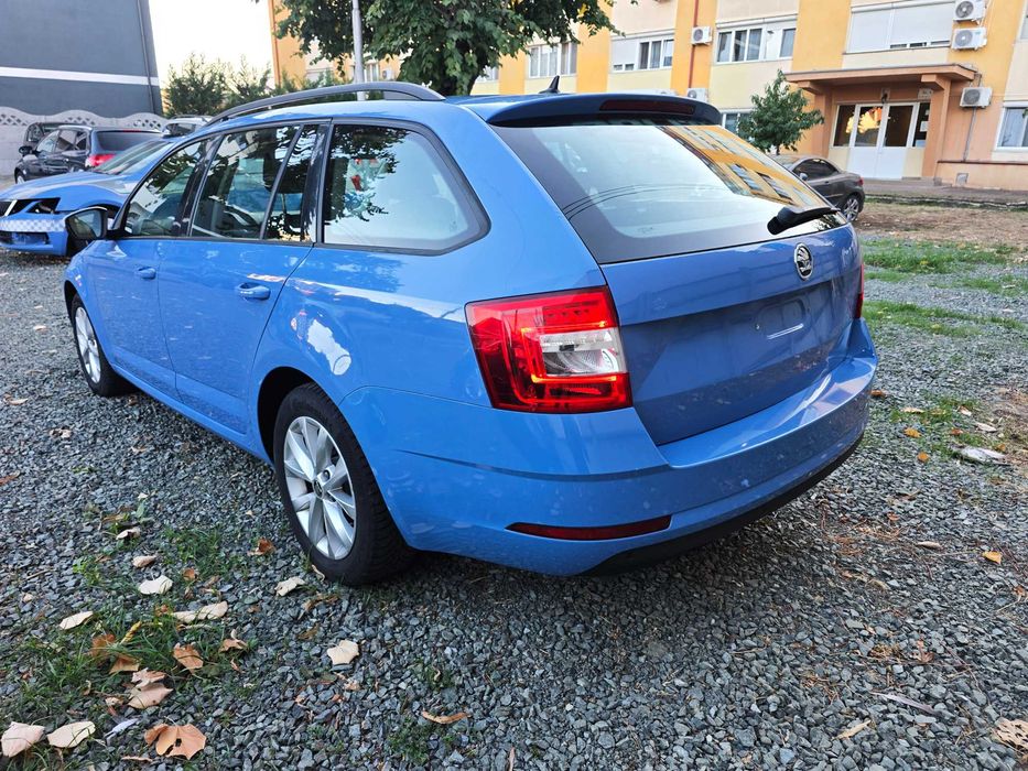 SKODA Octavia 2020 — imagine 4