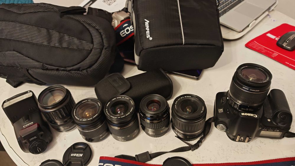 Obiective foto Canon 18-55,35-80,25-80, 35-105 Canon 30D , blitz
