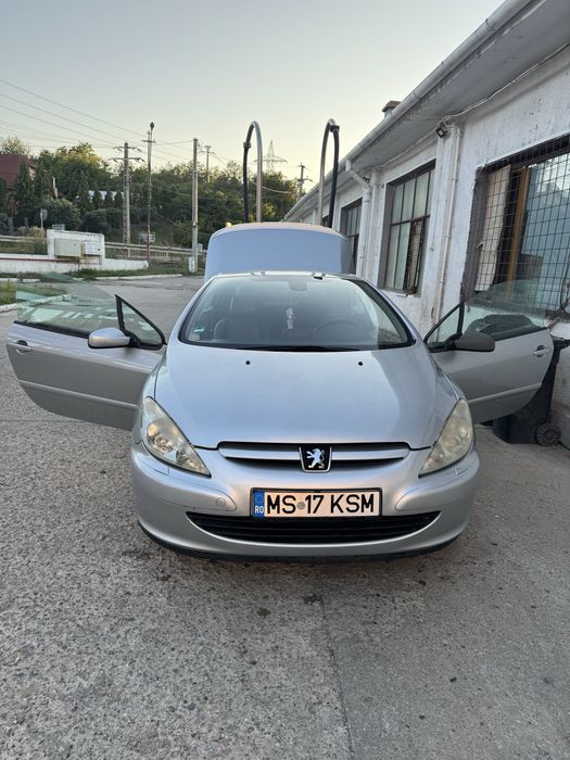 Vând Peugeot 307 CC