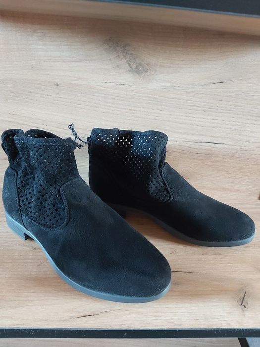 Сапоги,ботинки новые 38,39 р.