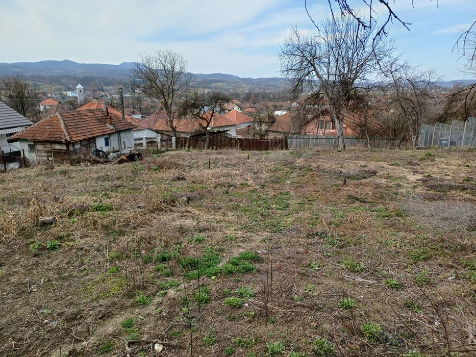 Teren intravilan Brad