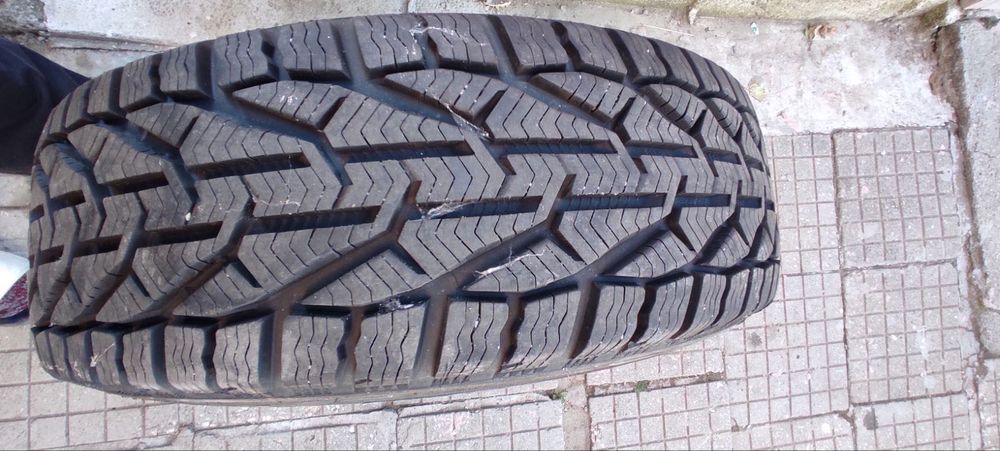Гуми 195/65 R15 91H в добро състояние