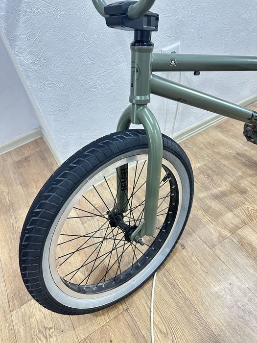 BMX велосипед в отличном состоянии