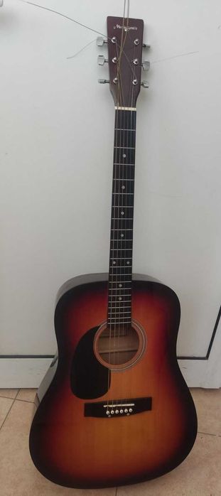 Продавам китара Мартин Смит