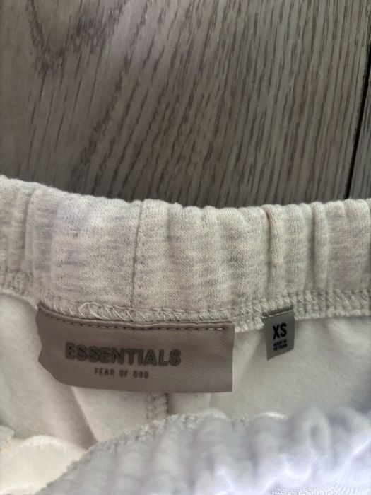 Essentials hoodie и панталон