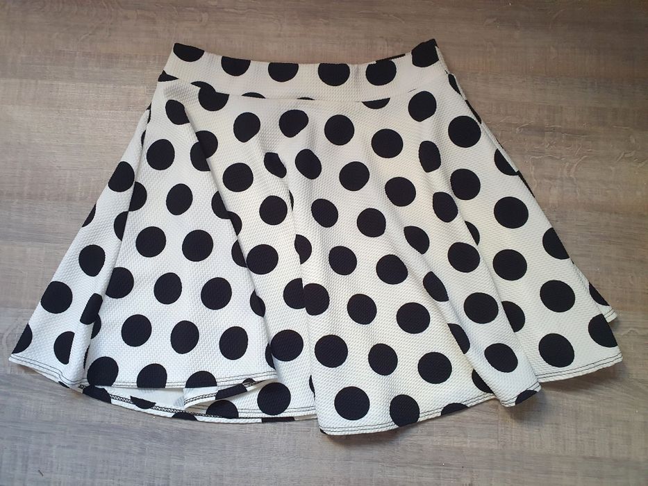 Fustă mini cu buline