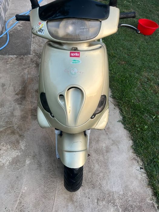 Vand scuter aprilia gulliver 2t funcționează perfect
