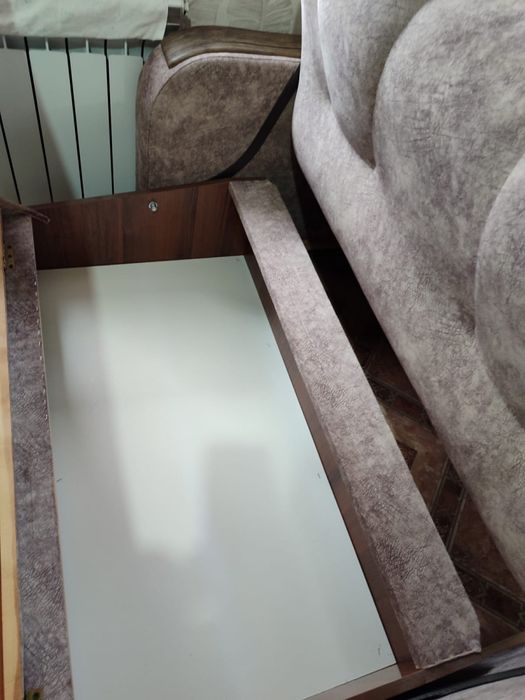 Диван кровать в отличном состоянии