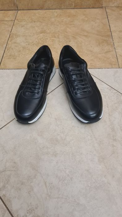 Кроссовки кожаные Албен,новые,.