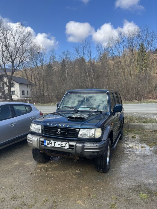 Vand sau schimb Hyundai Galoper 2,5 D 4x4 fara rugina,