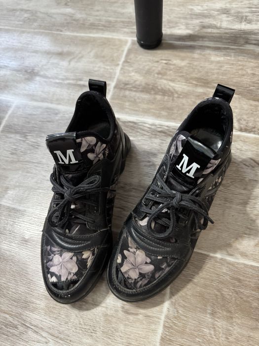 Кроссовки женские 39 размер