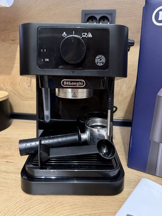 Кафемашина Delonghi EC235.BK с гаранция до 12.2026 г.
