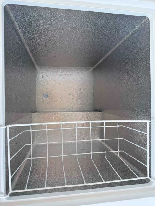 Ladă frigorifică Candy CCHH 145 – stare foarte bună