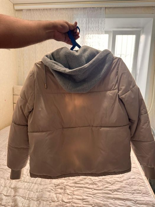 Продам куртку на осень