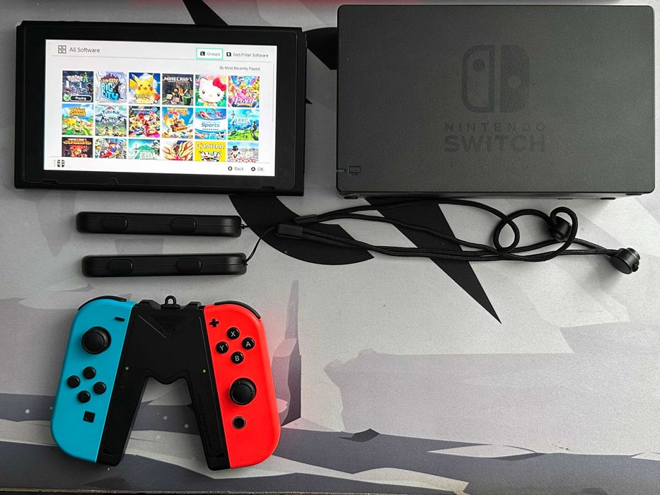 Nintendo Switch [V2] Modat cu CIP, 256 GB, 21 de jocuri + accesorii