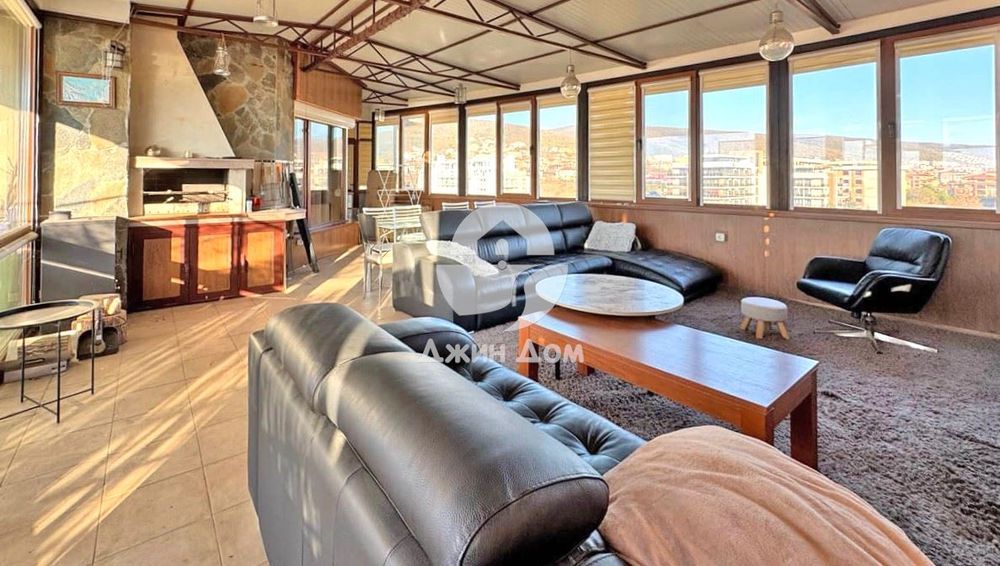 Продава се Двустаен апартамент в Свети Влас - 148 кв.м за 431 €/кв.м - Снимка #1