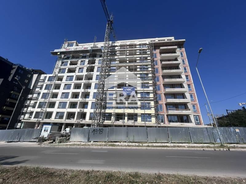 Продава се Тристаен апартамент в Варна, Възраждане 1 - 104 кв.м за 1635 €/кв.м - Снимка #1