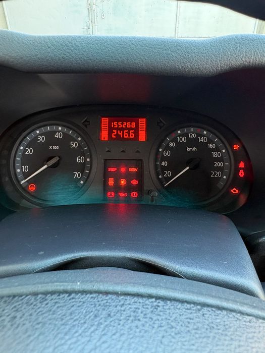 RENAULT Clio 1.2