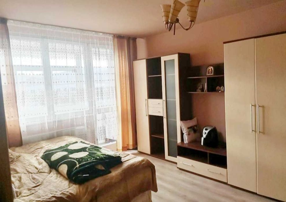 Închiriez apartament 2 camere ultracentral iulie-august