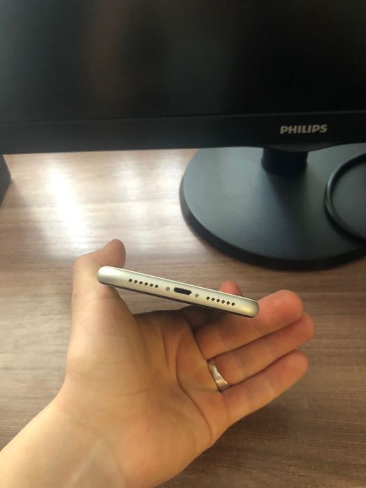 Iphone xr 128гб 77%акб