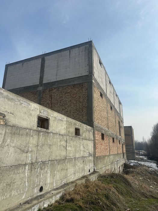 Здание на продажу