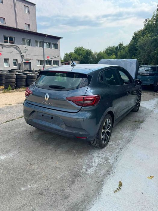 Dezmembrez Renault Clio 5 2023