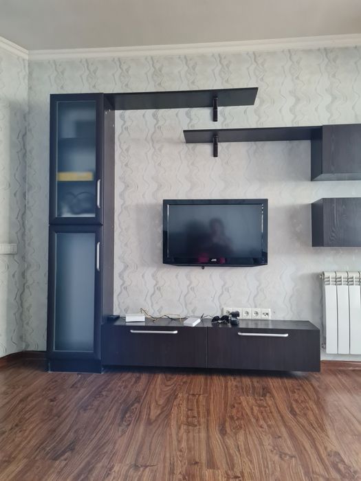 Аренда  Руставели  2/4/4кирпич 500уе .