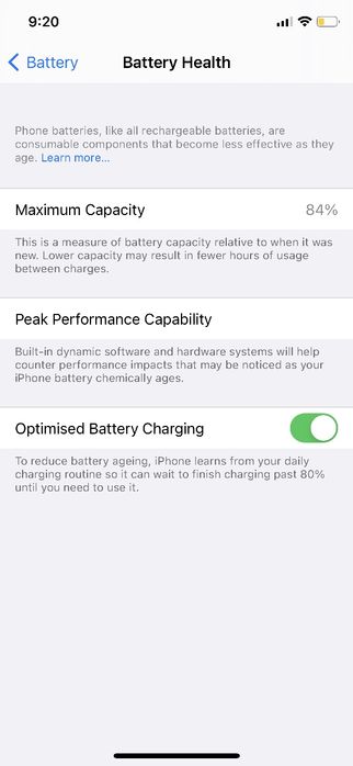 IPhone XR 128GB battery health 84%