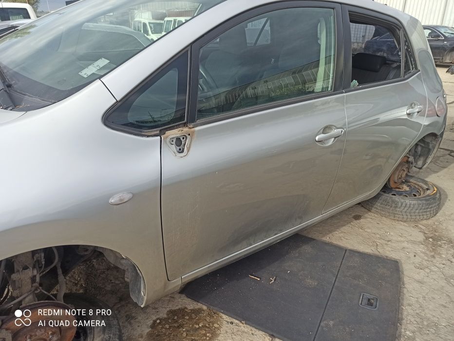 2бр. Аурис 1.6 на части