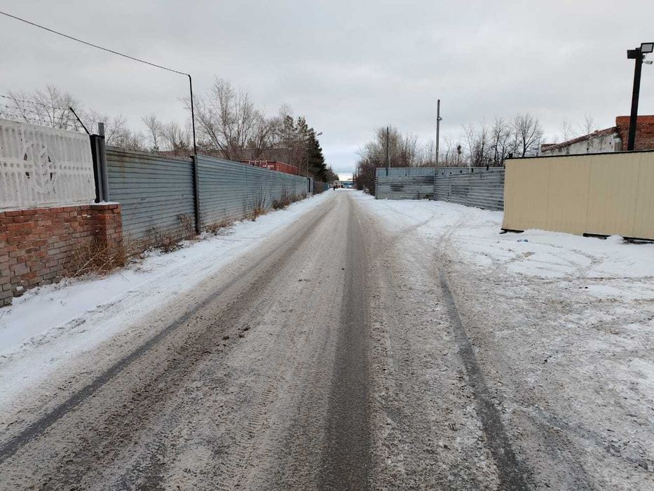 Продам здание в 3х уровнях на земельном участке  в КЖБИ