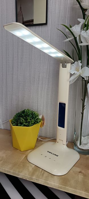 Лампа настольная led