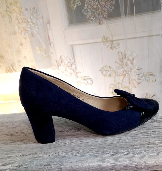 Продам Женскую обувь