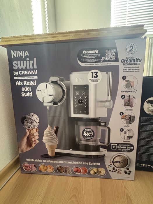 Ninja CREAMi Swirl 13-в-1 - машина за сладолед