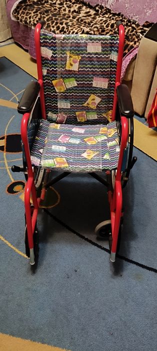 Продам инвалидную коляску,матрац для лежачих