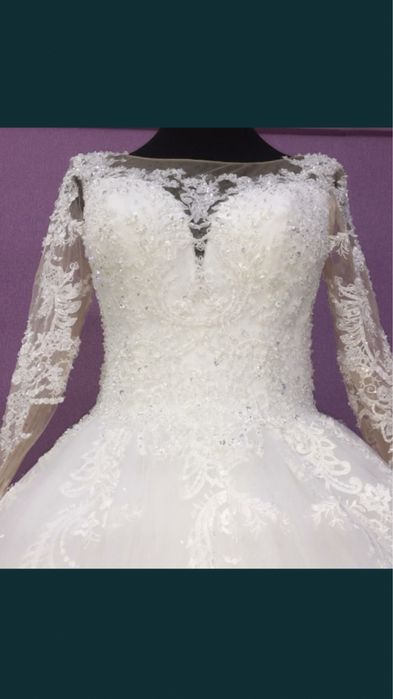 Свадебное платье