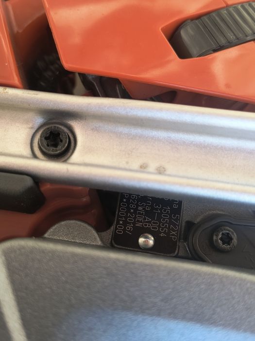 Drujbă Husqvarna 572 nouă ,în garantie