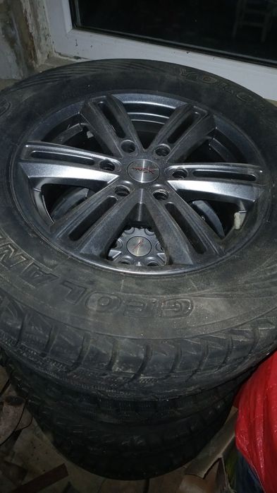 Шины с дисками Yokohama 265x65r17