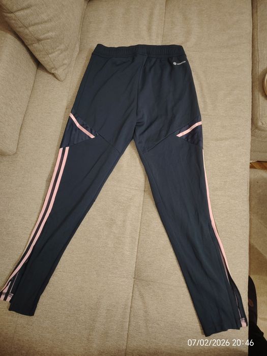 Тренировъчно долнище Адидас на Арсенал