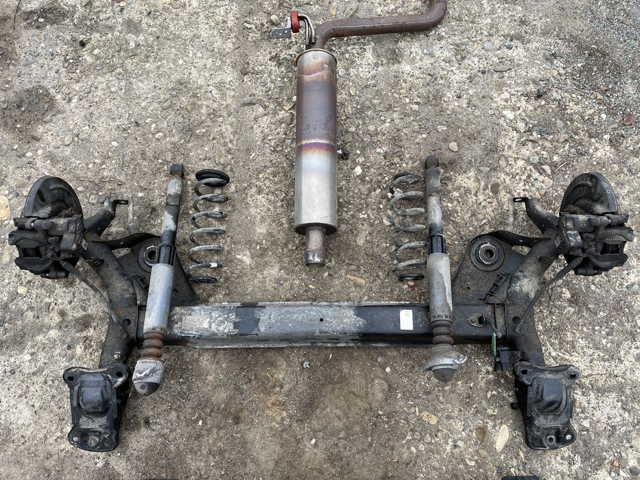 Punte spate / Amortizoare / Armatura / Toba Audi Q2