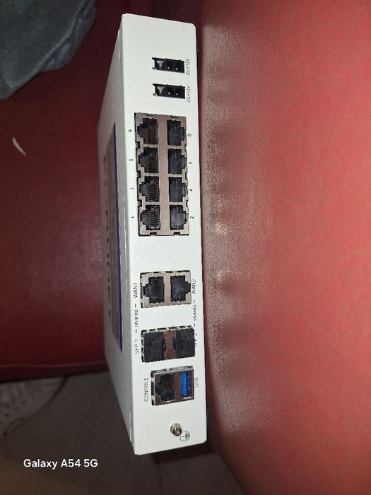 Fortinet f80  router