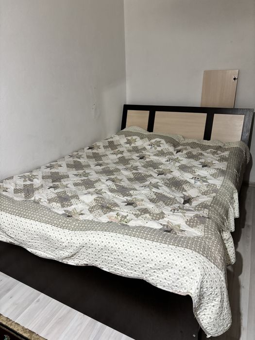 Спальный гарнитур(шкаф+кровать)